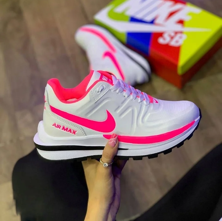 byly na trh uvedeny nové dámské boty pro volný čas NIKE AIR MAX