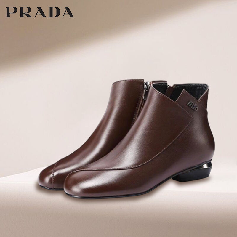 Prada  Zimowe krótkie buty damskie ze skóry bydlęcej