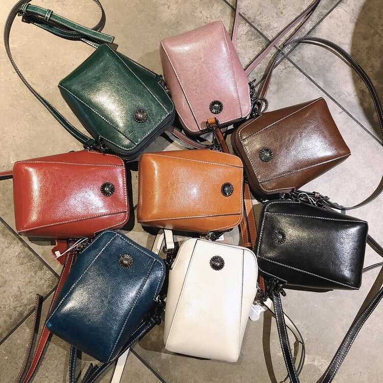 Women's soft leather mobile phone bag messenger bag