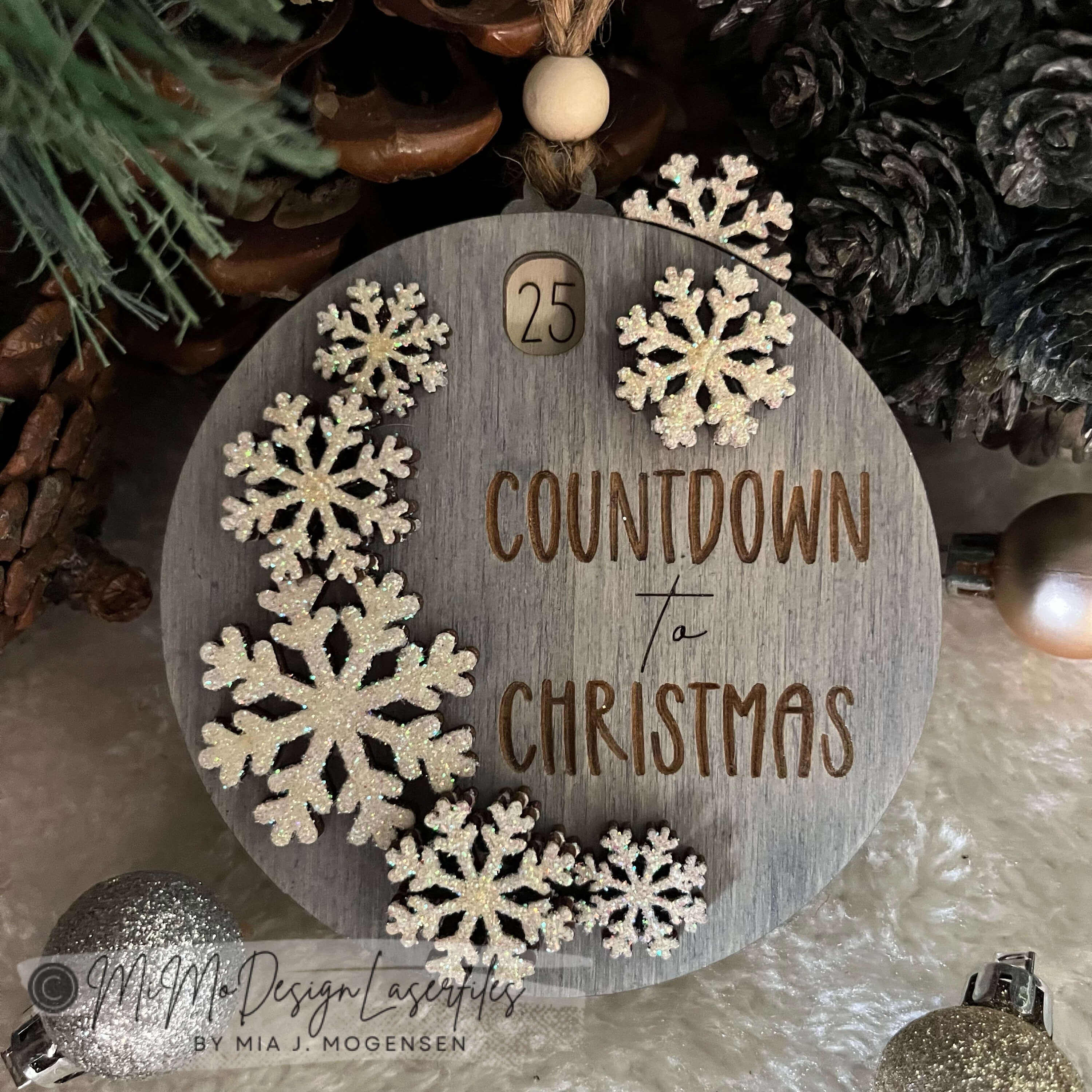 🔥Christmas Sale❄️Snowflakes Countdown to Christmas Sliding Ornament❄️