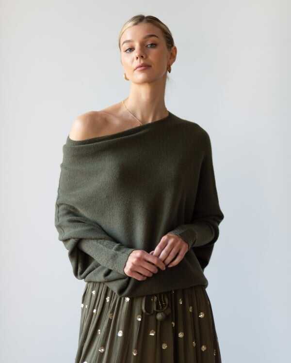 Asymmetric Draped Jumper✨